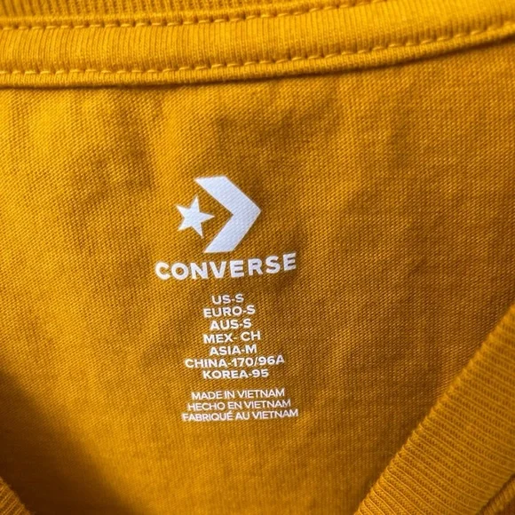 Converse t-shirt EUC (small) - Picture 4 of 4